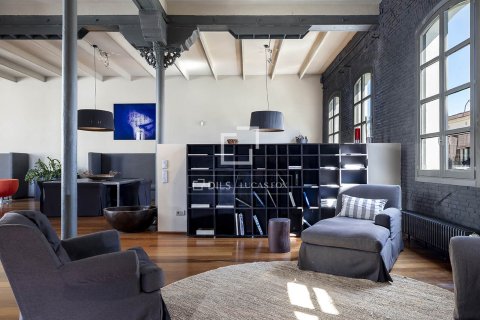 Снять в аренду квартиру в Барселона, Испания с 2 спальни, 251м², № 6355 - фото 5