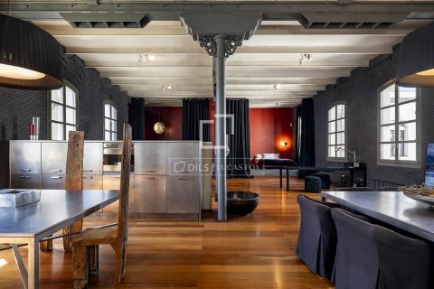 Квартира с 2 спальнями в Барселоне, Каталония, Испания № 6355