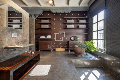 Снять в аренду квартиру в Барселона, Испания с 2 спальни, 251м², № 6355 - фото 23