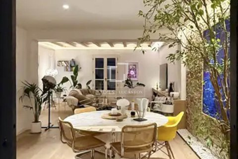 3 bedrooms apartment for rent in Barcelona, Catalonia, Spain № 6360 - photo 5