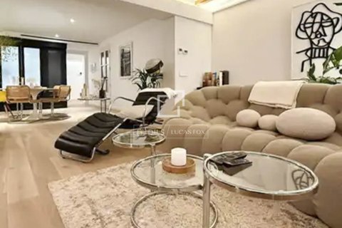 Квартира с 3 спальнями в Барселоне, Каталония, Испания № 6360