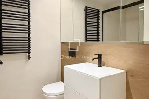 3 bedrooms apartment for rent in Barcelona, Catalonia, Spain № 6360 - photo 24