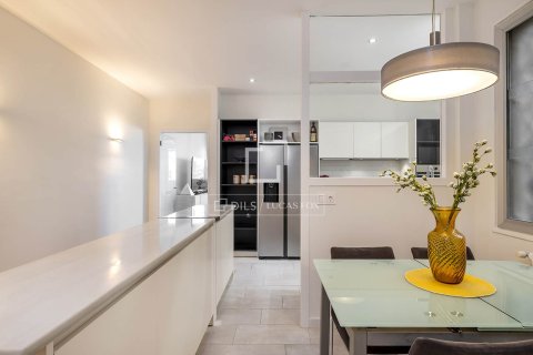 Снять в аренду квартиру в Барселона, Испания с 2 спальни, 185м², № 6359 - фото 15