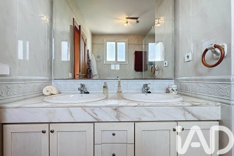 5 bedrooms townhouse for sale in Sant Pere de Ribes, Barcelona, Catalonia, Spain № 4749 - photo 18