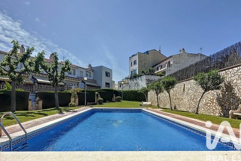 5 bedrooms townhouse for sale in Sant Pere de Ribes, Barcelona, Catalonia, Spain № 4749