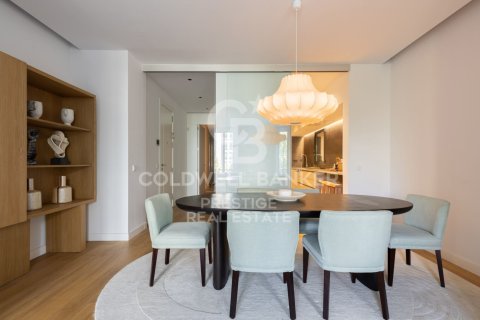 2 bedrooms apartment for sale in Barcelona, Catalonia, Spain № 5997 - photo 12