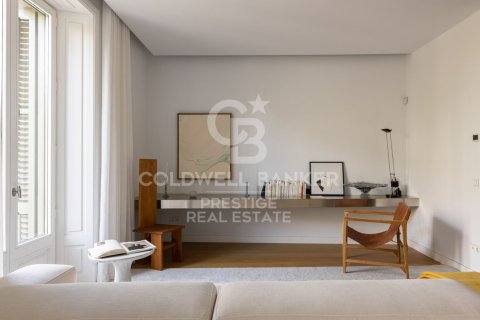 Apartamento de 2 dormitorios en venta en Barcelona, Cataluña, Spain № 5996 - foto 16