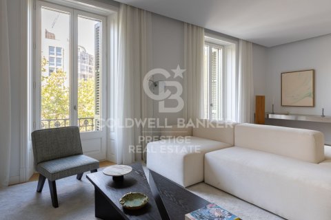 Apartamento de 2 dormitorios en venta en Barcelona, Cataluña, Spain № 5996 - foto 15