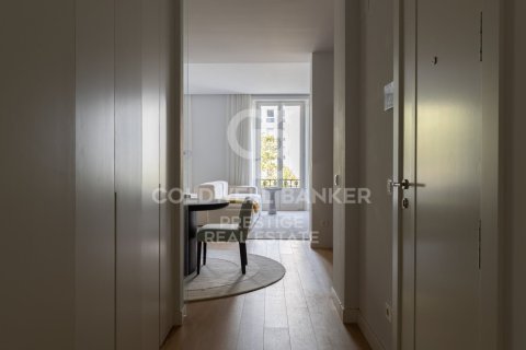 Apartamento de 2 dormitorios en venta en Barcelona, Cataluña, Spain № 5996 - foto 21