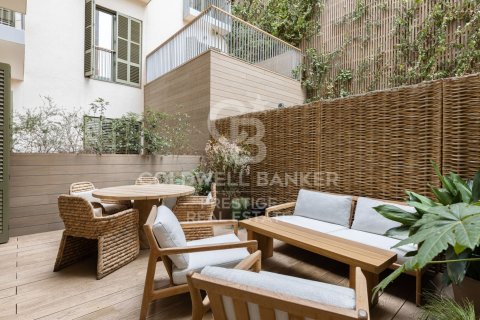 Apartamento de 2 dormitorios en venta en Barcelona, Cataluña, Spain № 5996 - foto 30