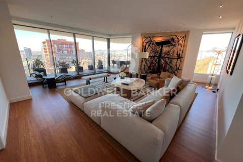 3 bedrooms apartment for sale in Barcelona, Catalonia, Spain № 5994 - photo 2