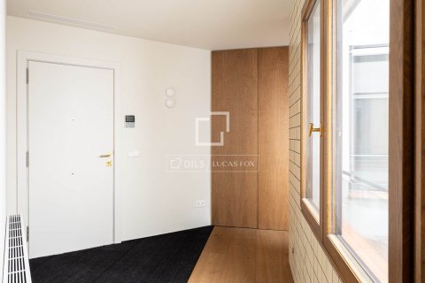 Apartamento de 3 dormitorios en venta en Barcelona, Cataluña, Spain № 4079 - foto 10