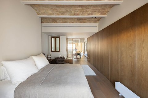 Apartamento de 3 dormitorios en venta en Barcelona, Cataluña, Spain № 4079 - foto 18