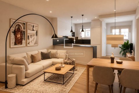 Apartamento de 4 dormitorios en venta en Barcelona, Cataluña, Spain № 3985