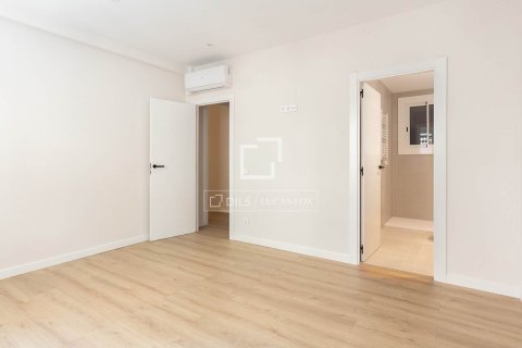 4 chambres apartment à vendre à Barcelona, Catalonia, Spain № 3985 - photo 19