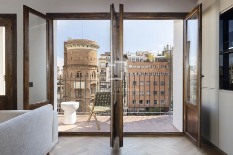 3 bedrooms apartment for sale in Barcelona, Catalonia, Spain № 3990 - photo 9