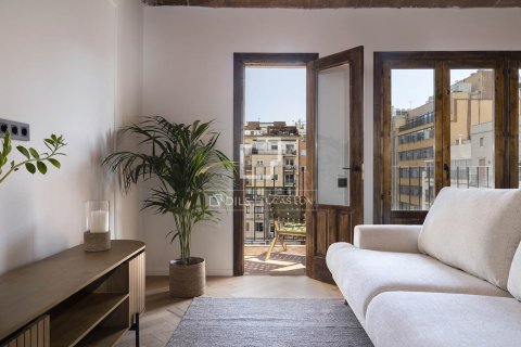 3 bedrooms apartment for sale in Barcelona, Catalonia, Spain № 3990 - photo 3
