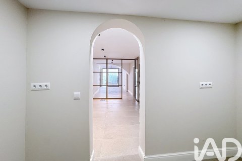 49 sq.m. commercial property for rent in Vilanova i la Geltru, Barcelona, Catalonia, Spain № 5121 - photo 8