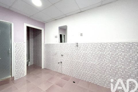 Propiedad comercial de 8 dormitorios en alquiler en Sabadell, Barcelona, Cataluña, Spain № 5124 - foto 9