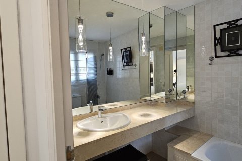 5 bedrooms apartment for rent in Barcelona, Catalonia, Spain № 5122 - photo 21