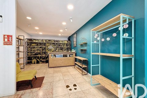 Propiedad comercial de 52 m² en alquiler en Vilanova i la Geltrú, Barcelona, Cataluña, Spain № 5127 - foto 21