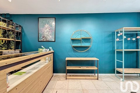 Propiedad comercial de 52 m² en alquiler en Vilanova i la Geltrú, Barcelona, Cataluña, Spain № 5127 - foto 9