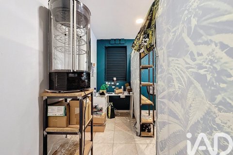 Propiedad comercial de 52 m² en alquiler en Vilanova i la Geltrú, Barcelona, Cataluña, Spain № 5127 - foto 22