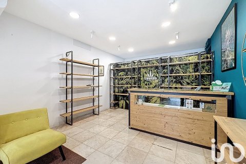 Propiedad comercial de 52 m² en alquiler en Vilanova i la Geltrú, Barcelona, Cataluña, Spain № 5127 - foto 6