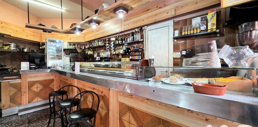 Bar de 90 m² en alquiler en Barcelona, Cataluña, Spain № 5123