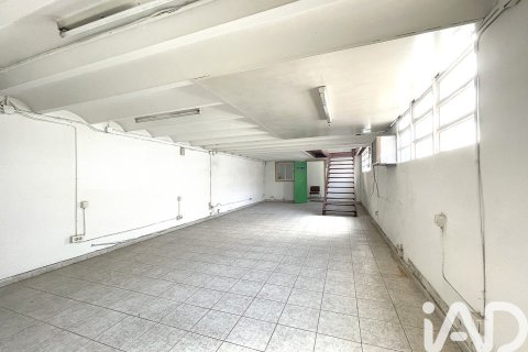 358 sq.m. commercial property for rent in Sabadell, Barcelona, Catalonia, Spain № 5125 - photo 11