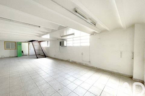358 sq.m. commercial property for rent in Sabadell, Barcelona, Catalonia, Spain № 5125 - photo 12