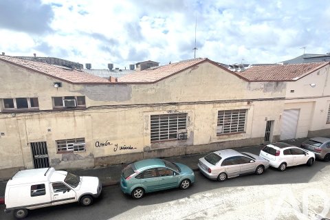 358 sq.m. commercial property for rent in Sabadell, Barcelona, Catalonia, Spain № 5125 - photo 2