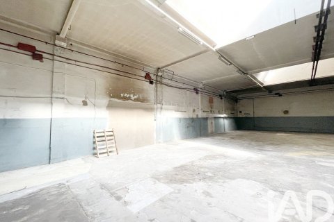 358 sq.m. commercial property for rent in Sabadell, Barcelona, Catalonia, Spain № 5125 - photo 23