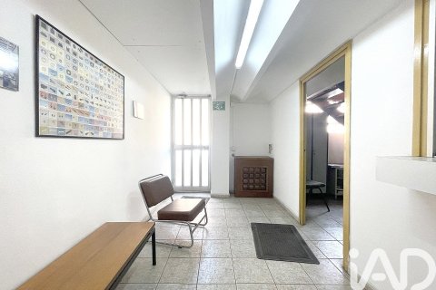 358 sq.m. commercial property for rent in Sabadell, Barcelona, Catalonia, Spain № 5125