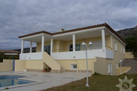 Купить виллу в Розы, Испания с 3 спальни, 177м², № 873 - фото 4