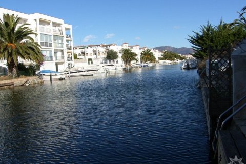 Купить виллу в Розы, Испания с 5 спален, 180м², № 871 - фото 3