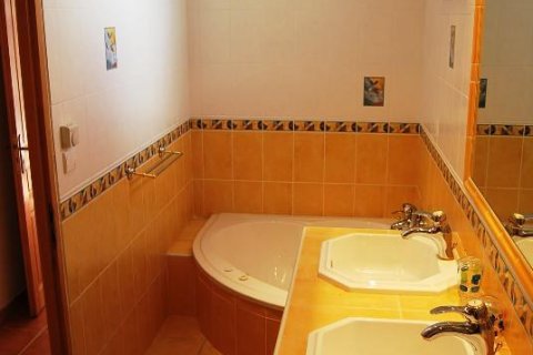 Купить виллу в Розы, Испания с 3 спальни, 100м², № 872 - фото 18