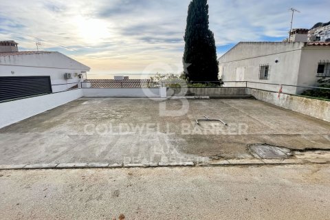 Купить дом в Розы, Испания с 4 спальни, 125м², № 5788 - фото 4