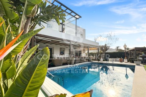 4 bedrooms villa for sale in Empuriabrava, Girona, Catalonia, Spain № 5790 - photo 5