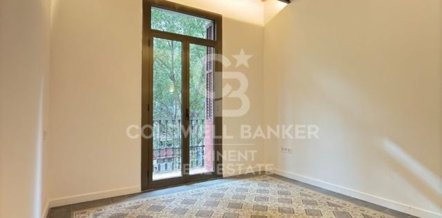 4 bedrooms apartment for sale in Barcelona, Catalonia, Spain № 5785