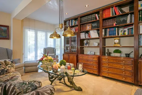 Сasa de 5 dormitorios en venta en Sant Pere de Ribes, Barcelona, Cataluña, Spain № 6917 - foto 10