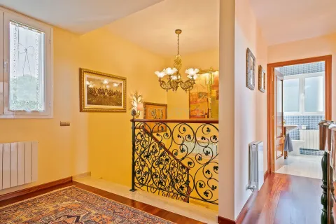Сasa de 5 dormitorios en venta en Sant Pere de Ribes, Barcelona, Cataluña, Spain № 6917 - foto 19