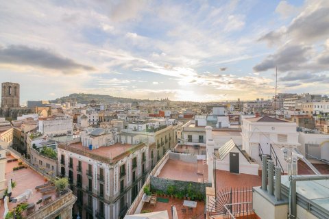 Apartamento de 3 dormitorios en venta en Barcelona, Cataluña, Spain № 6916 - foto 28