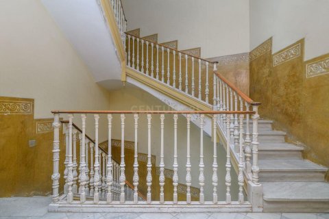 Apartamento de 3 dormitorios en venta en Barcelona, Cataluña, Spain № 6916 - foto 23