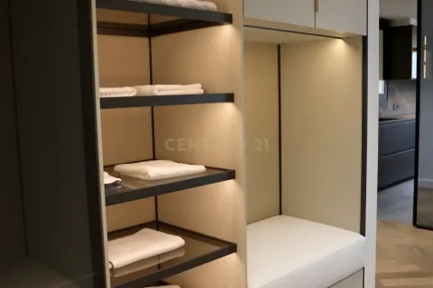 Apartamento de 4 dormitorios en venta en Barcelona, Cataluña, Spain № 6918 - foto 17