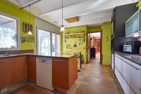 Сasa de 5 dormitorios en venta en Premia De Dalt, Barcelona, Cataluña, Spain № 6915 - foto 16