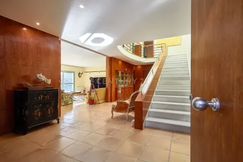 Сasa de 5 dormitorios en venta en Premia De Dalt, Barcelona, Cataluña, Spain № 6915 - foto 3