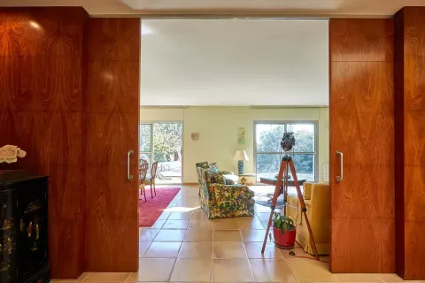 Сasa de 5 dormitorios en venta en Premia De Dalt, Barcelona, Cataluña, Spain № 6915 - foto 8
