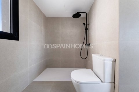 Купить квартиру в Барселона, Испания с 2 комнаты, 44м², № 1052 - фото 3