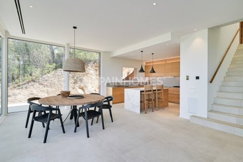 Купить виллу в Бегур, Испания с 5 комнат, 329м², № 1051 - фото 13